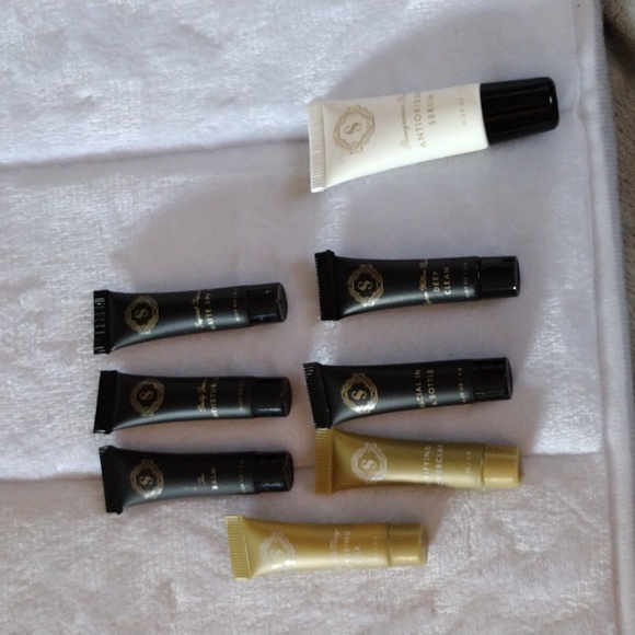 Make Up Lot - Picture 7 of 15